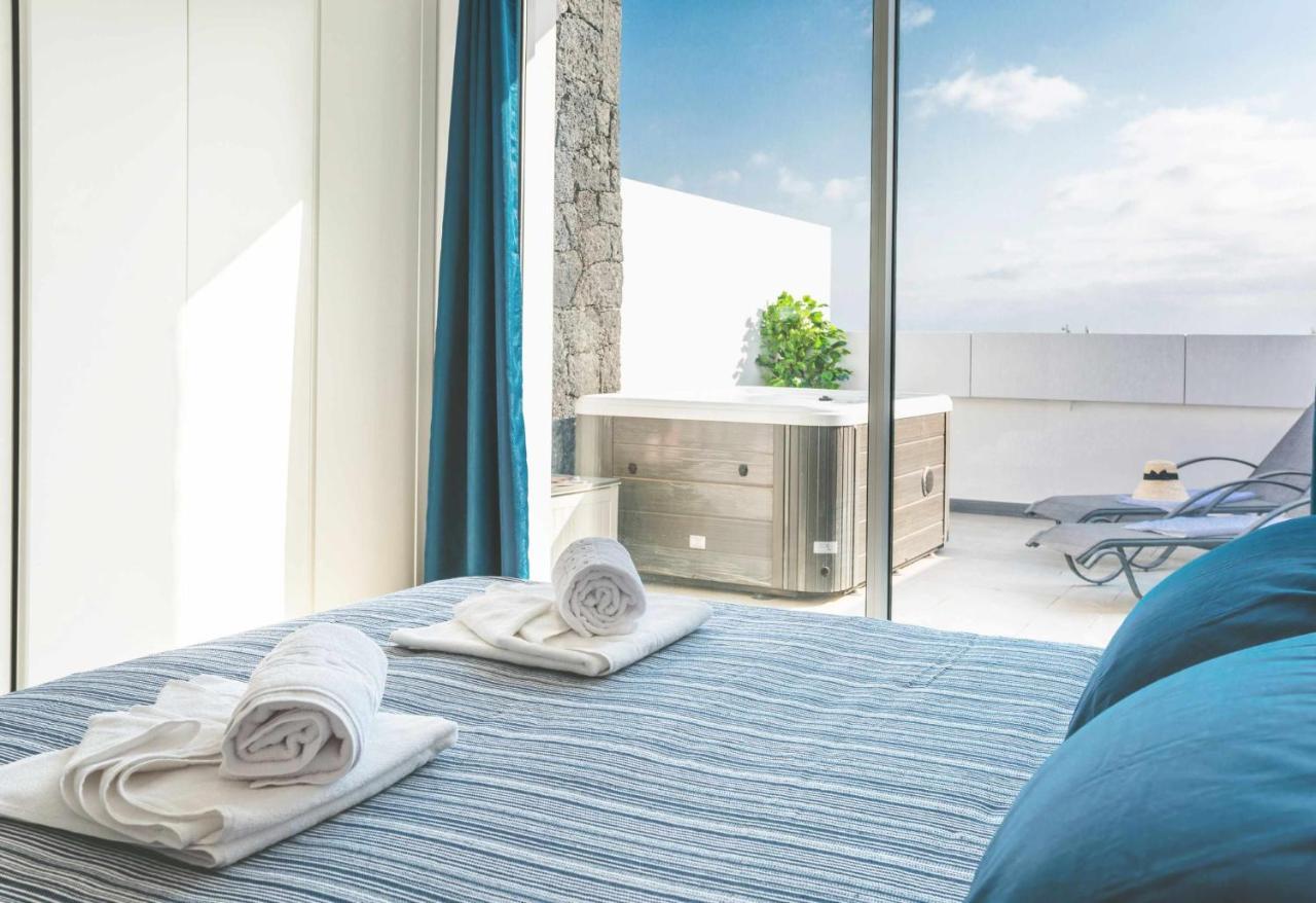 Monterey House Playa Blanca Vila Exterior foto