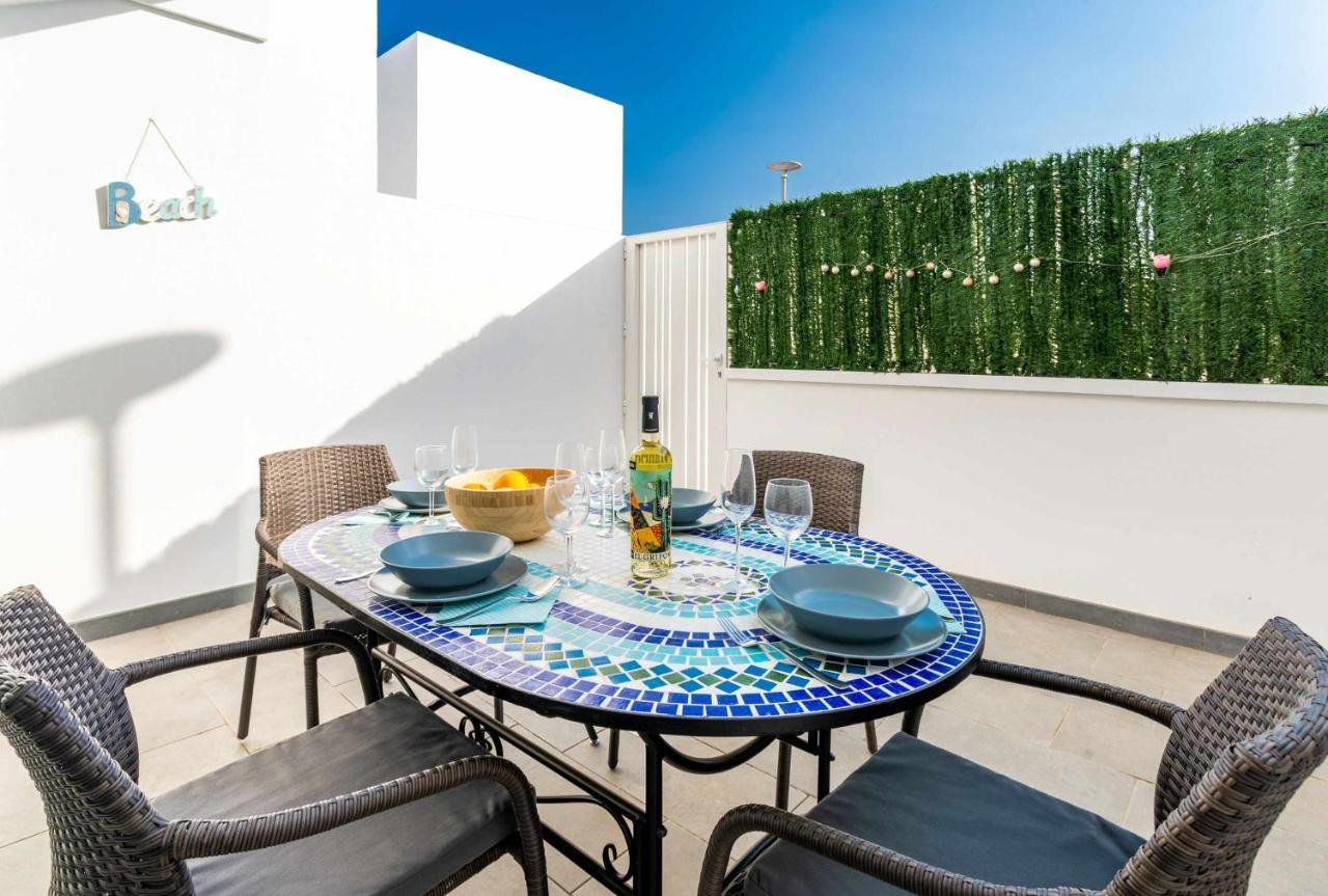 Monterey House Playa Blanca Vila Exterior foto
